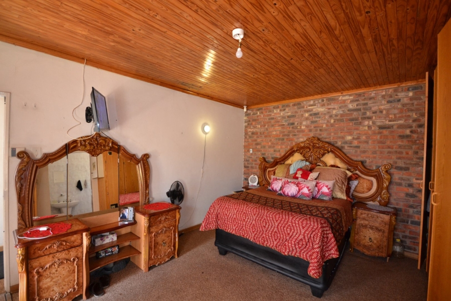 2 Bedroom Property for Sale in Hennenman Free State